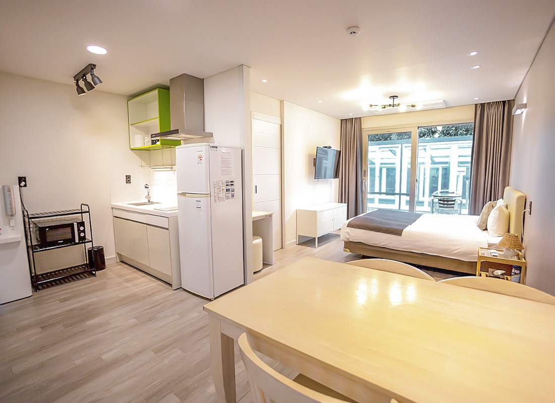 room-card-img-8