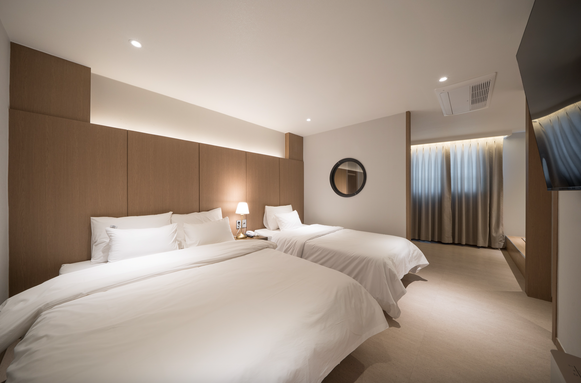 room-card-img-0