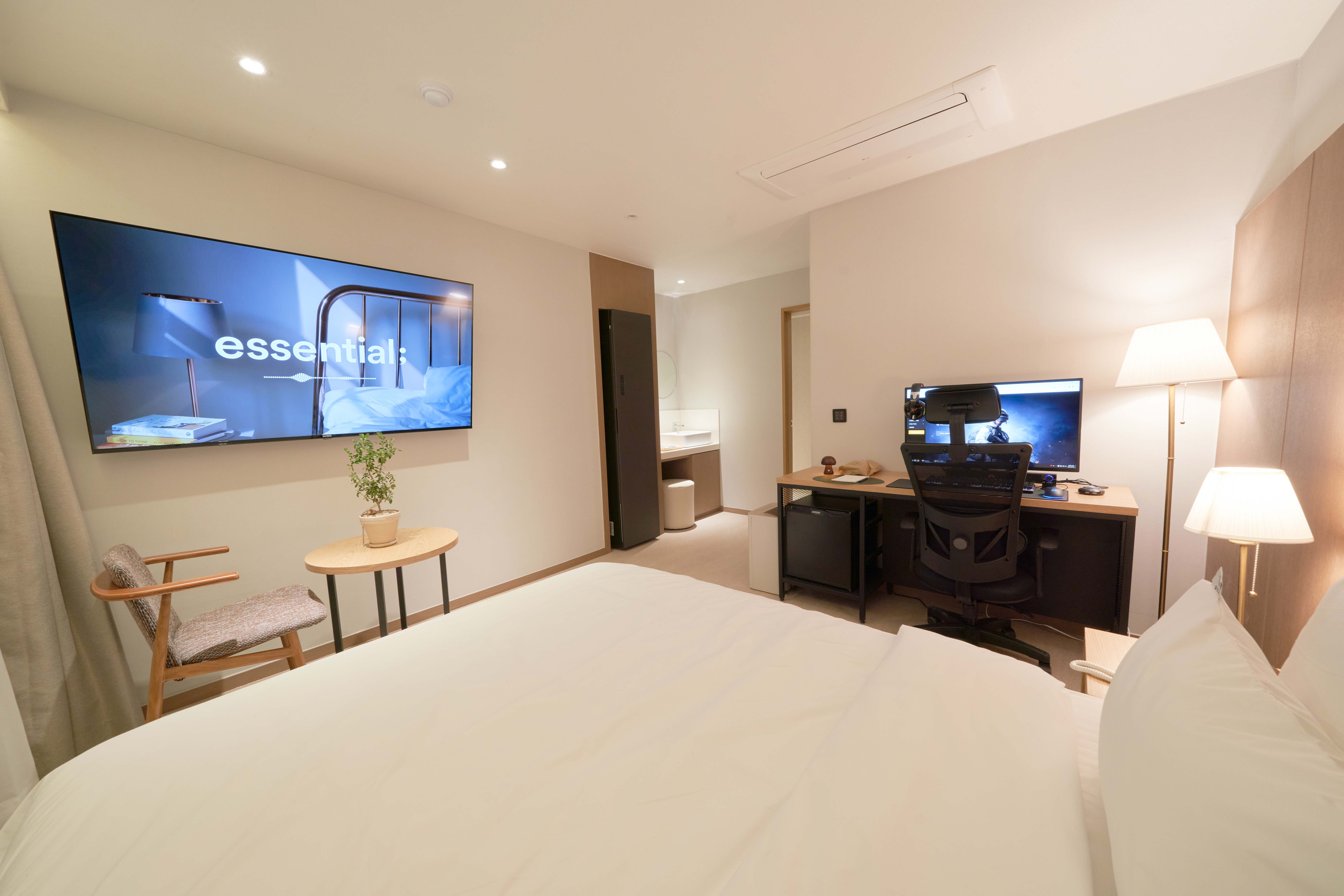 room-card-img-0