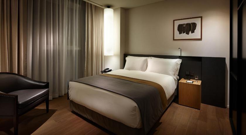 room-card-img-1