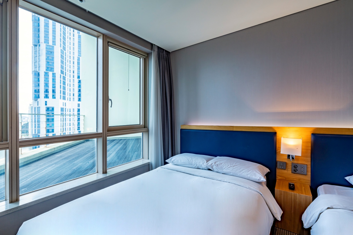 room-card-img-0