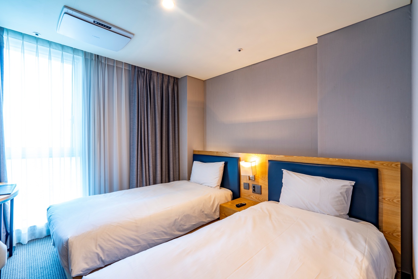 room-card-img-1