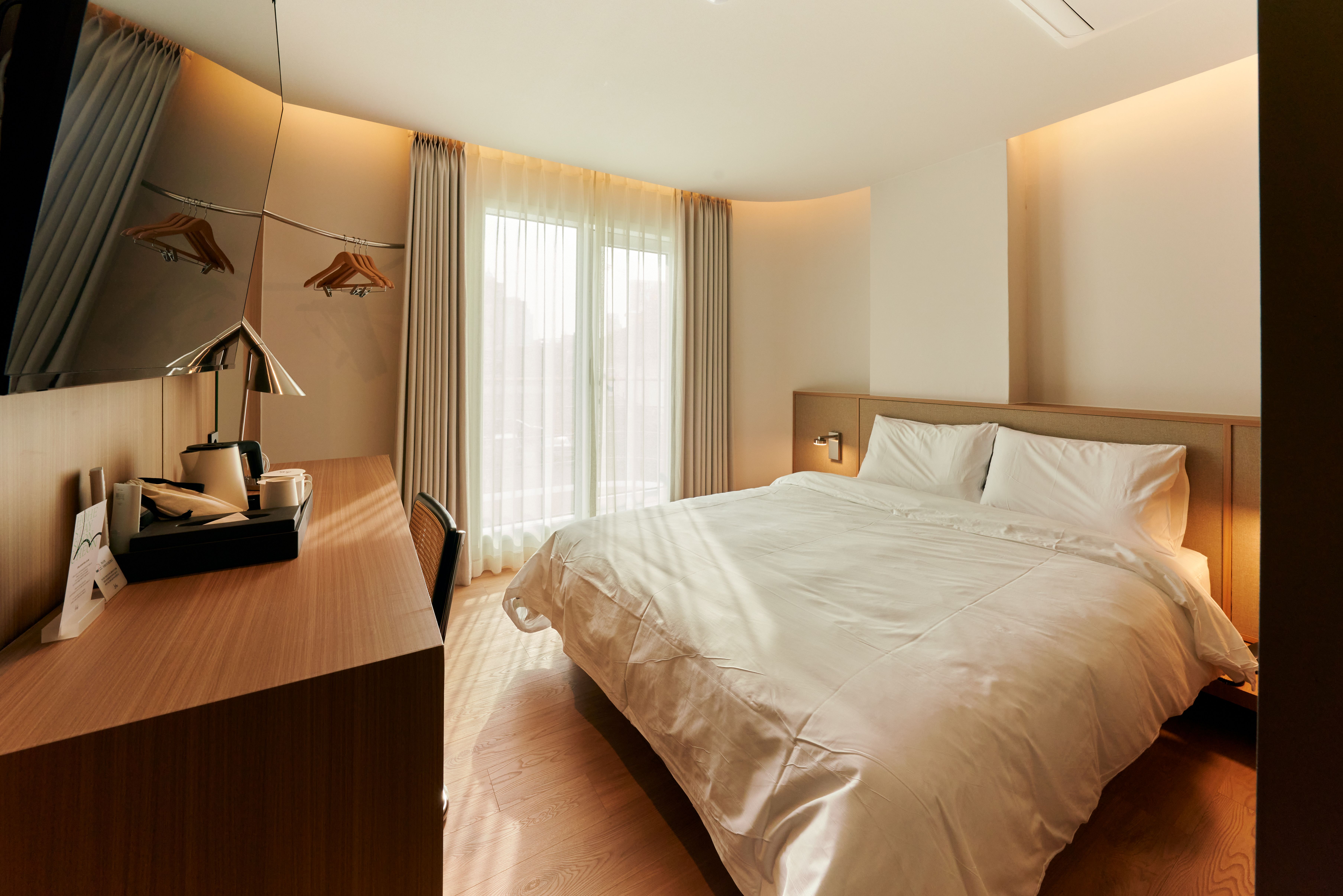 room-card-img-0