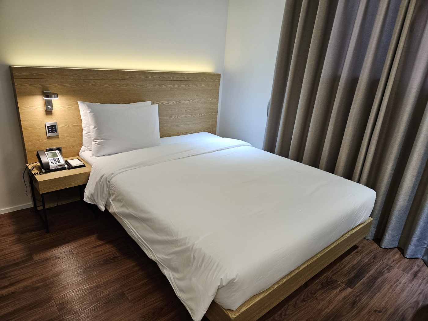 room-card-img-0