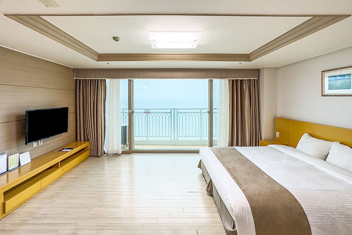 room-card-img-0