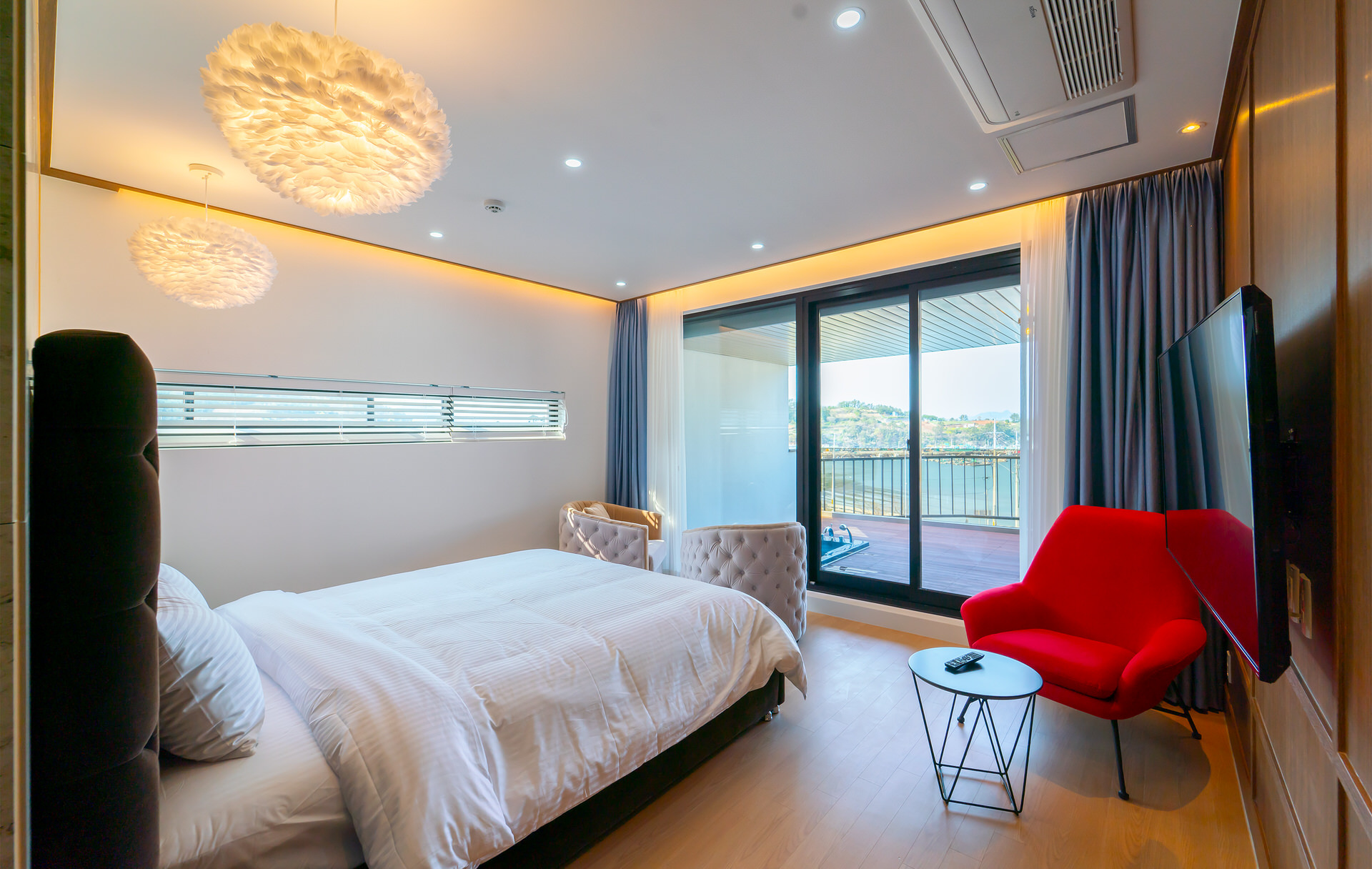 room-card-img-0