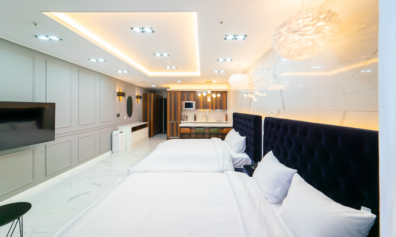 room-card-img-0