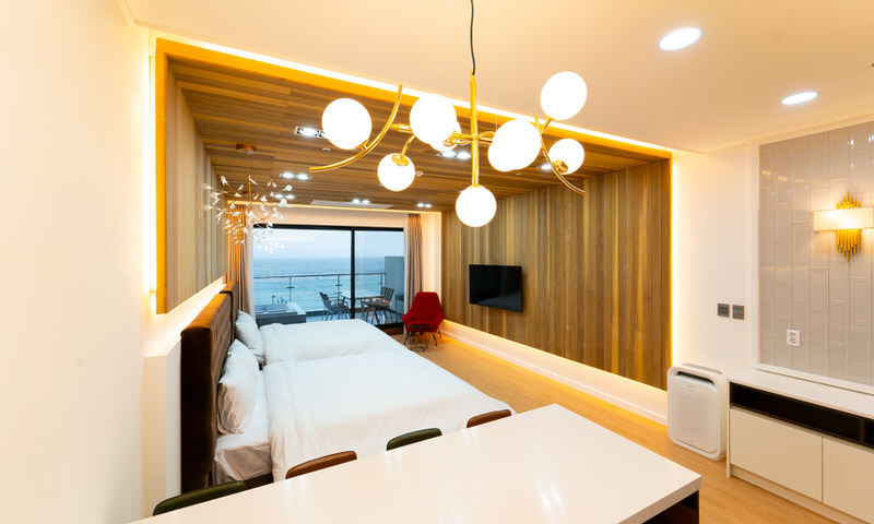 room-card-img-2