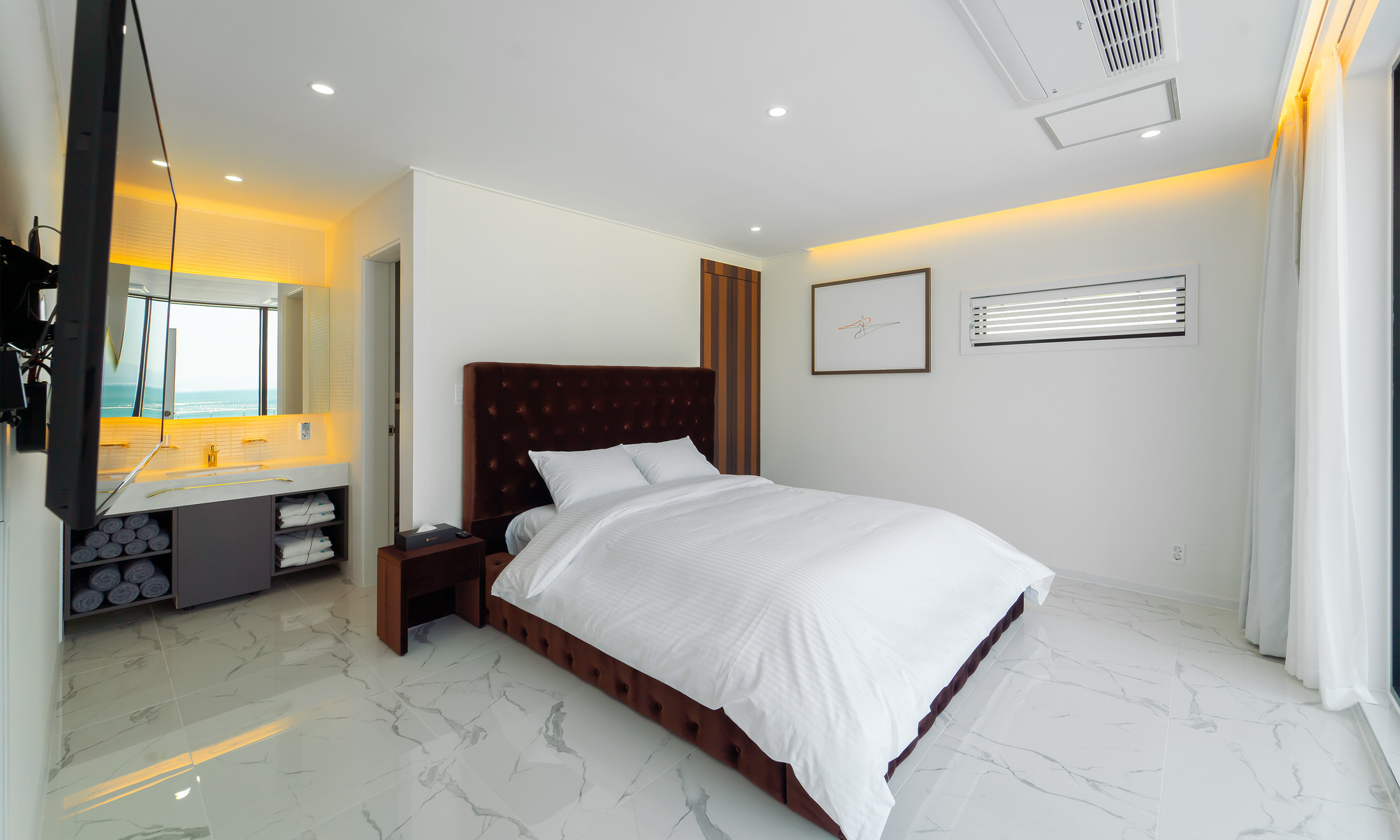 room-card-img-1