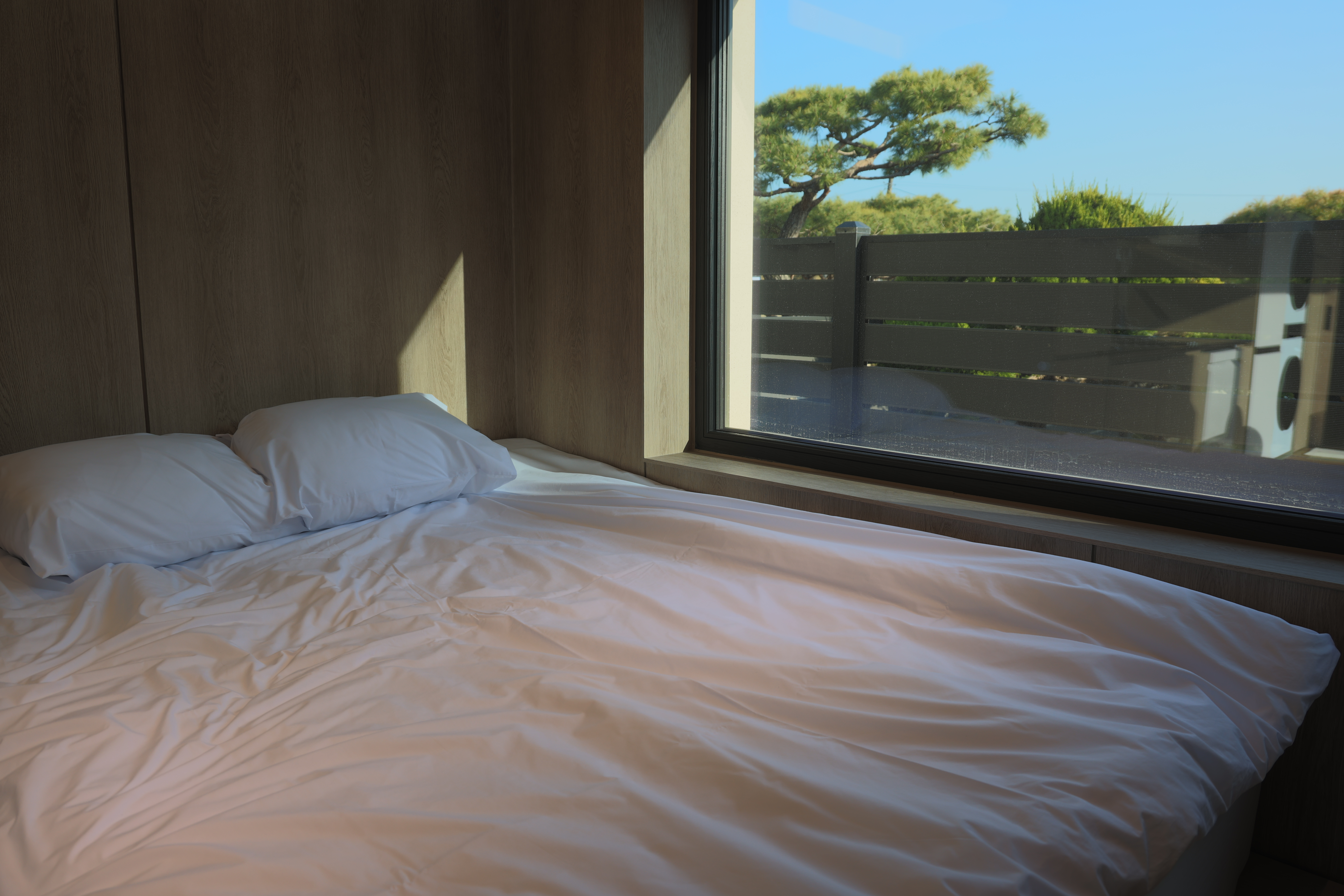 room-card-img-1