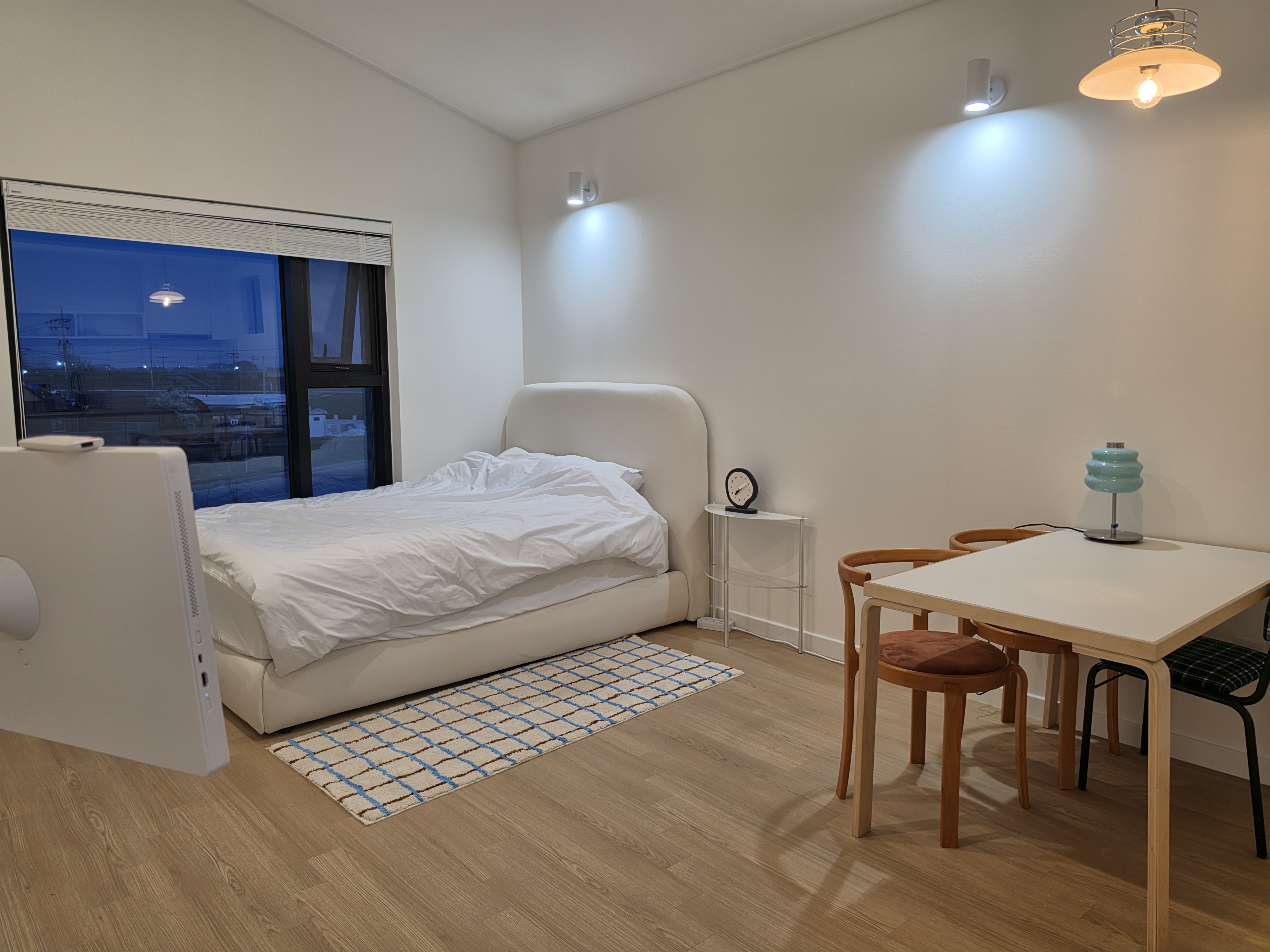 room-card-img-1