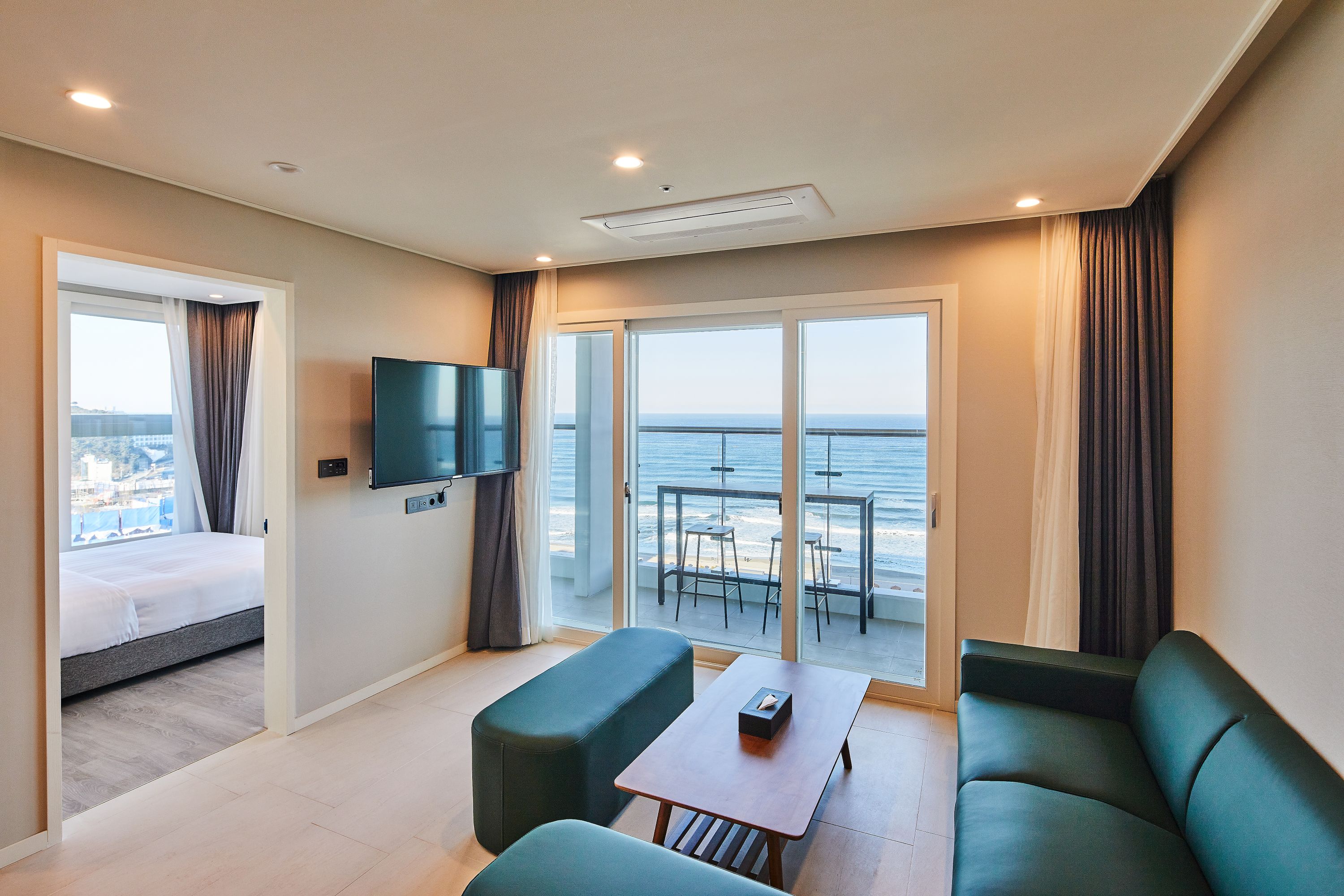 room-card-img-0