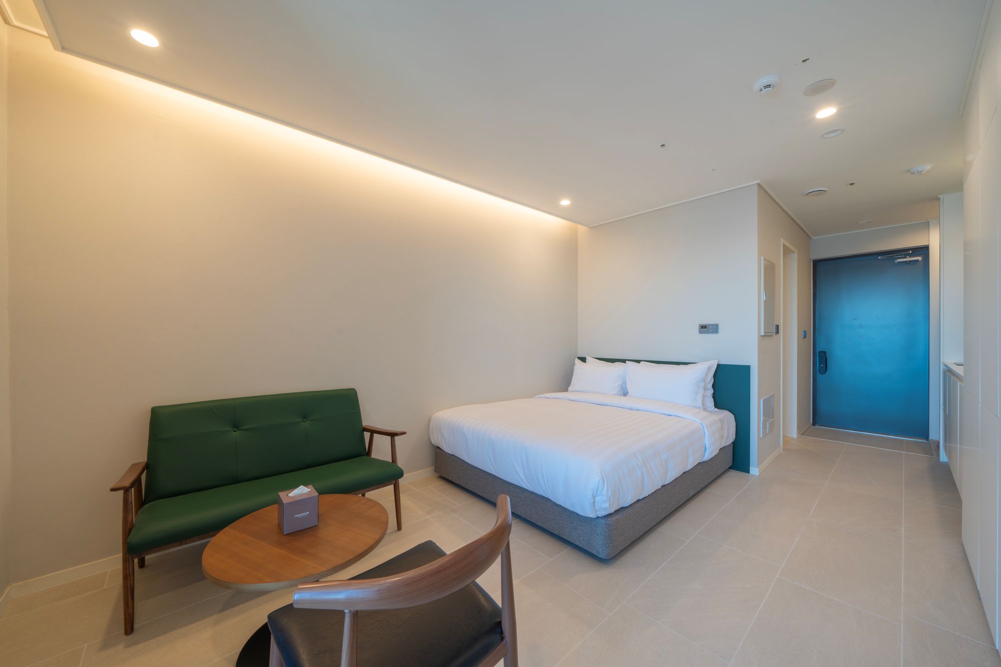 room-card-img-1