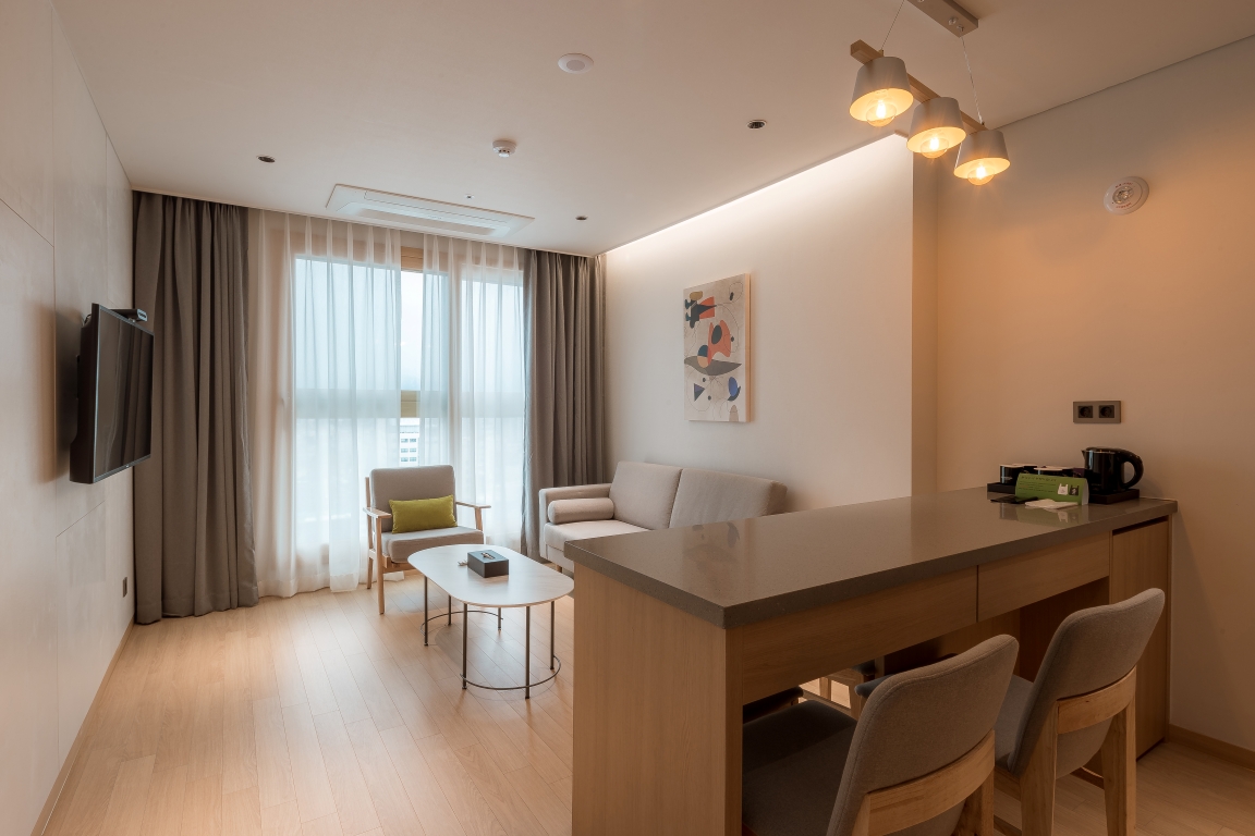 room-card-img-0
