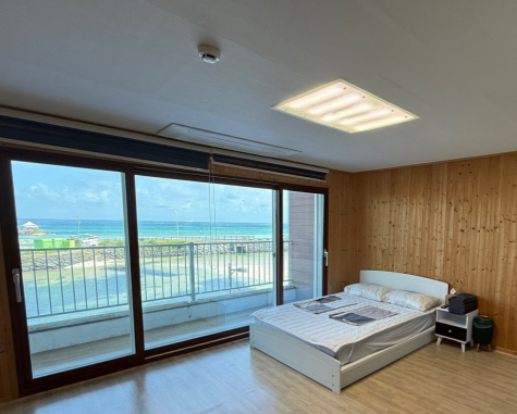 room-card-img-0