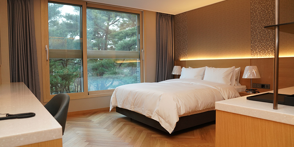 room-card-img-1